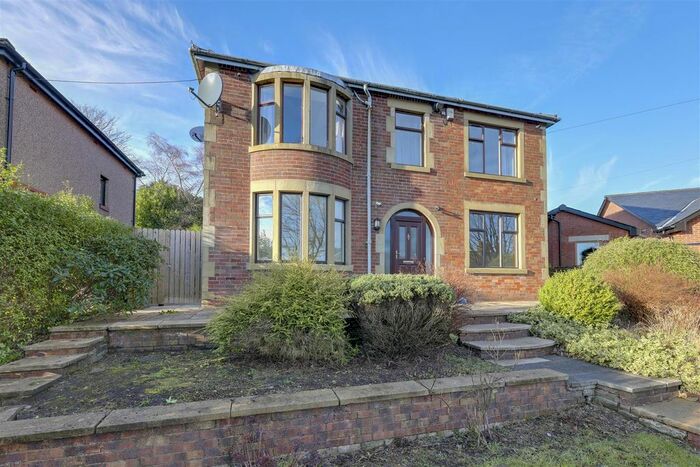 5 Bedroom Detached House To Rent In Bankside Lane, Bacup, Rossendale, OL13