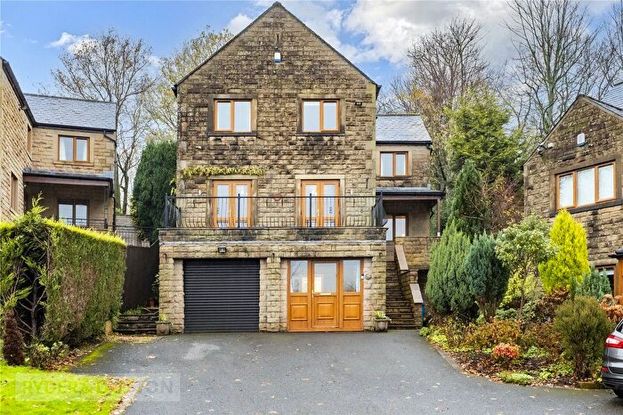 4 Bedroom Detached House For Sale In Low Grove Lane, Greenfield, Saddleworth, OL3