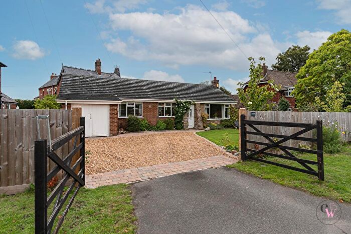 3 Bedroom Detached Bungalow For Sale In Swanlow Lane, Winsford, CW7
