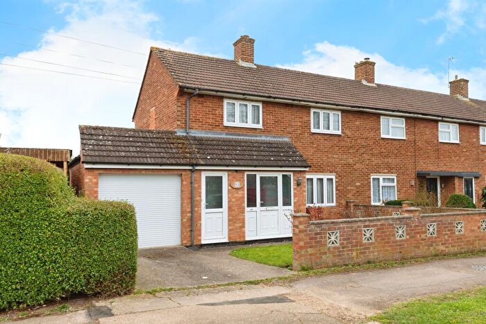 3 Bedroom End Of Terrace House For Sale In Northfields, Letchworth Garden City, SG6