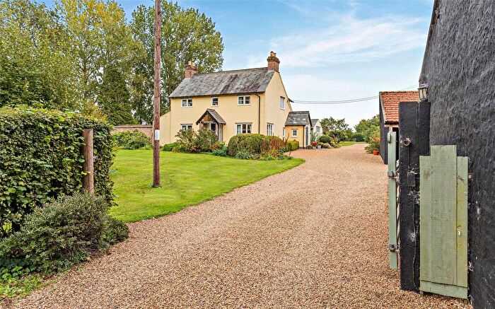 4 Bedroom Equestrian For Sale In Deopham Road, Morley St. Botolph, Wymondham, NR18
