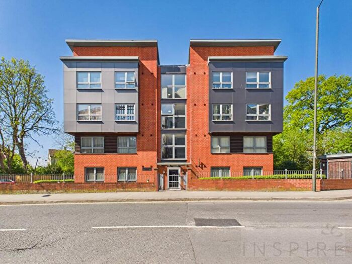 2 Bedroom Flat To Rent In Pegler Way, Old Meadow House Pegler Way, RH11