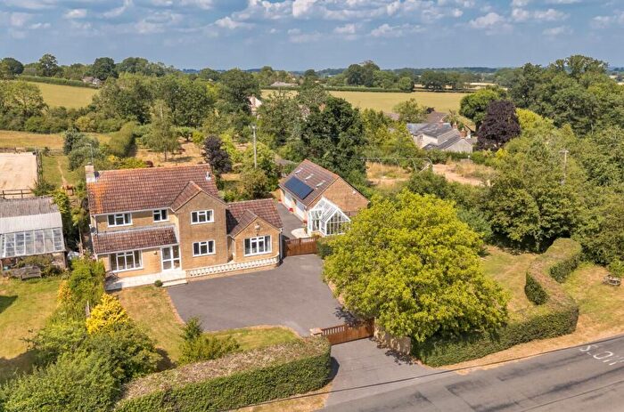 5 Bedroom Detached House For Sale In Fosters Hill, Holwell, Sherborne, DT9