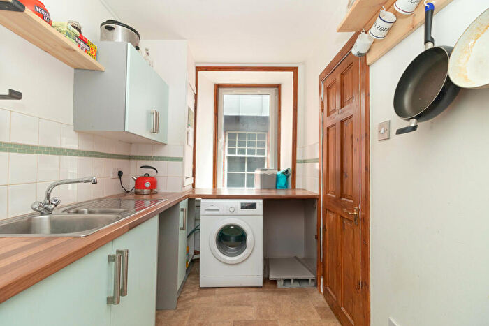 1 Bedroom Flat For Sale In Cutlog Vennel, Perth, PH1