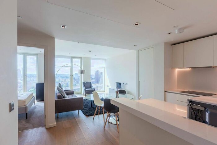 1 Bedroom Flat For Sale In Upper Ground, South Bank, London, SE1