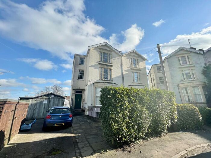 2 Bedroom Apartment To Rent In Redland, Hampton Park, BS6