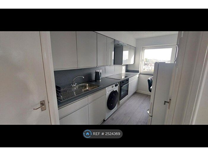 1 Bedroom Flat To Rent In Kedleston Court, Allestree, Derby, DE22