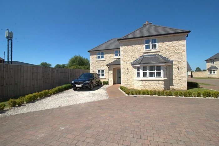 4 Bedroom Detached House For Sale In Wootton Close, Deeping St James, Market Deeping, Lincolnshire, PE6