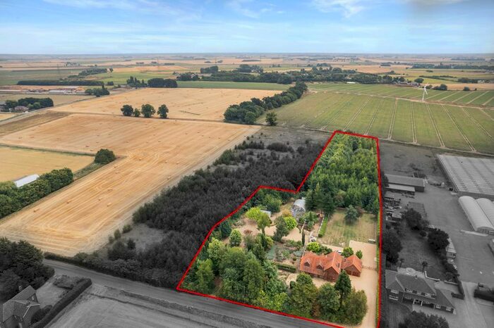 3 Bedroom Detached House For Sale In Hall Road, Outwell, Wisbech, Cambs, PE14