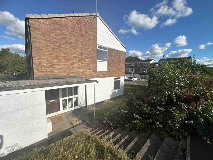 3 Bedroom House To Rent In Alvechurch Road, Halesowen, B63