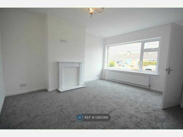 3 Bedroom End Of Terrace House To Rent In Waddington Road, Lytham St. Annes, FY8