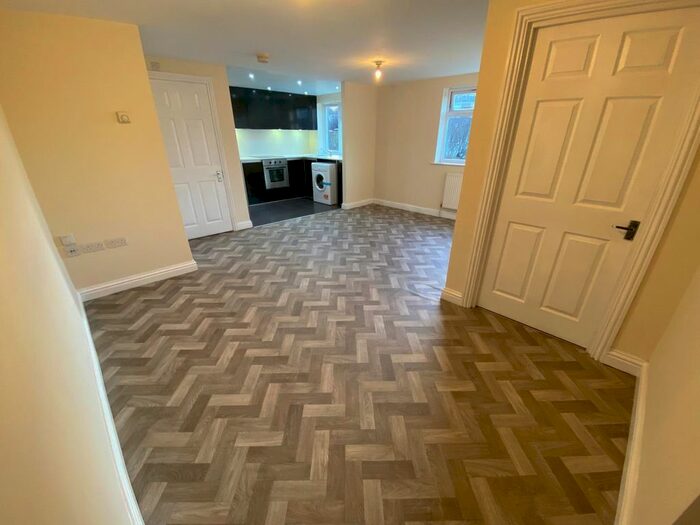 2 Bedroom Flat To Rent In Davenport Road, Leicester LE5