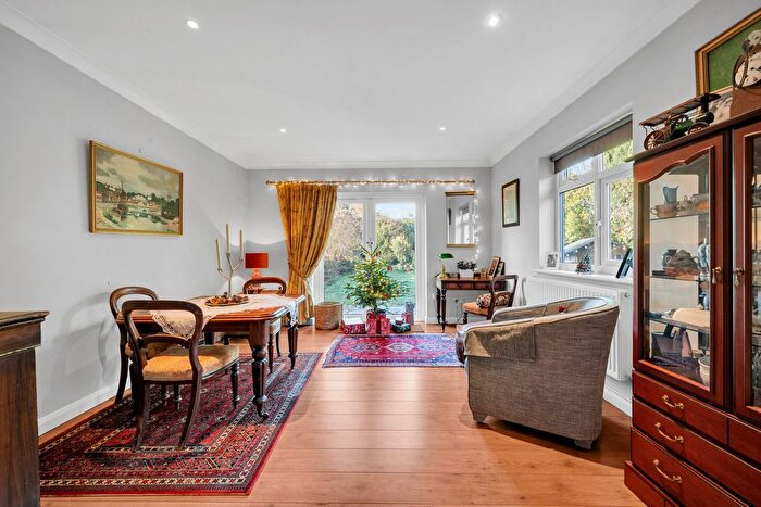 2 Bedroom Detached Bungalow For Sale In Court Hill, Sanderstead, CR2