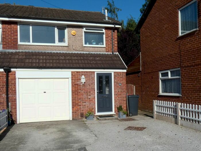 3 Bedroom Semi-Detached House To Rent In Conder Road, Ashton-On-Ribble, Preston, PR2