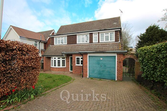 4 Bedroom Detached House For Sale In Beaufort Road, Billericay, CM12