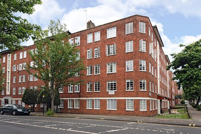 2 Bedroom Flat For Sale In Townshend Road, London, NW8