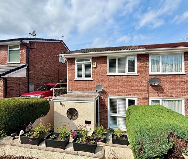 3 Bedroom Semi-detached House For Sale In Bryn Morgrug, Alltwen, Pontardawe, Swansea., SA8