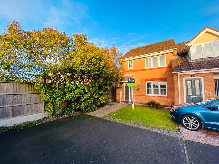 3 Bedroom Semi-Detached House To Rent In Headingley Close, Coalville, LE67