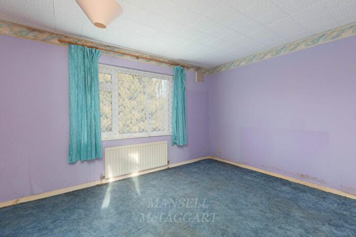 3 Bedroom Terraced House For Sale In Woodlands Road, East Grinstead, RH19