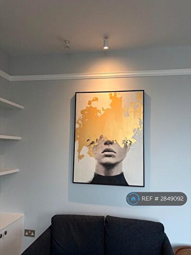 2 Bedroom Flat To Rent In Mercers Road, London, N19