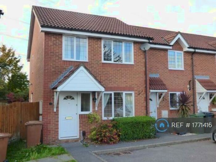 3 Bedroom End Of Terrace House To Rent In Homefield Drive, Southampton, SO16