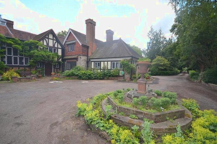 2 Bedroom Detached House To Rent In Sylvan Avenue, Hornchurch, RM11