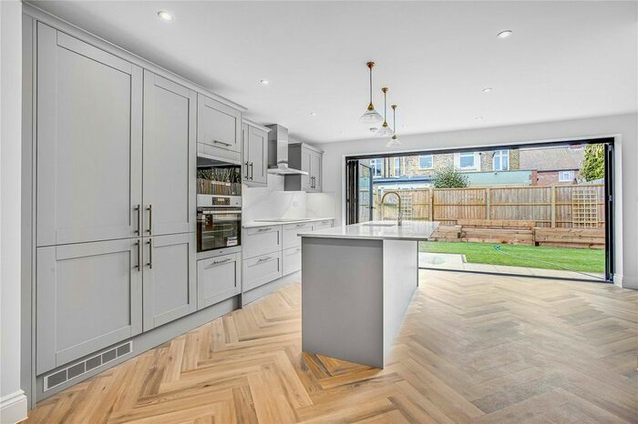 3 Bedroom End Of Terrace House To Rent In Mereway Road, Twickenham, TW2