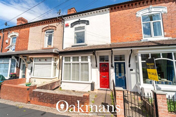 3 Bedroom Terraced House For Sale In Wigorn Road, Smethwick, West Midlands, B67