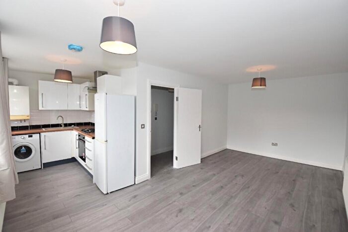 2 Bedroom Apartment To Rent In The Boulevard, Crawley, West Sussex, RH10