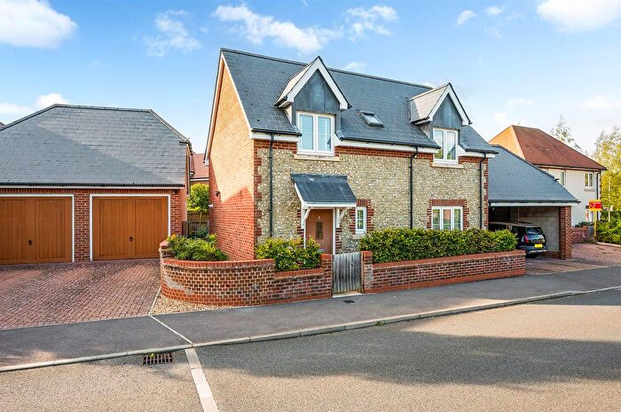 3 Bedroom Detached House For Sale In Richard Adams Way, Whitchurch, RG28