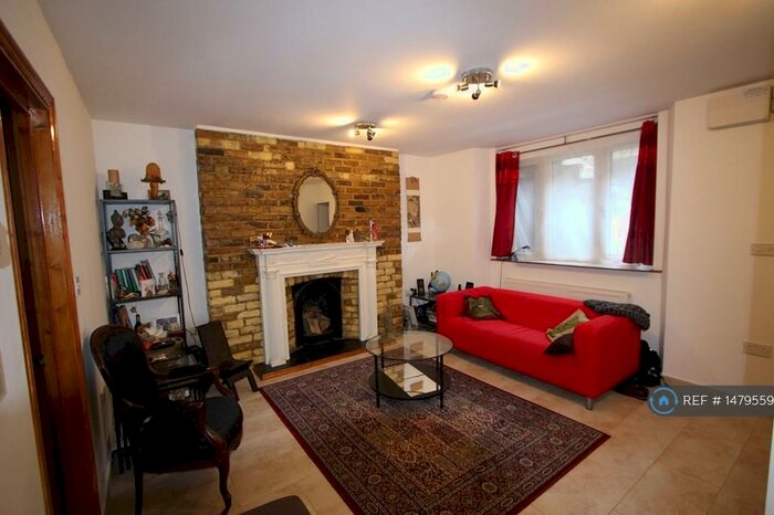 1 Bedroom Flat To Rent In Eversholt Street, London, NW1