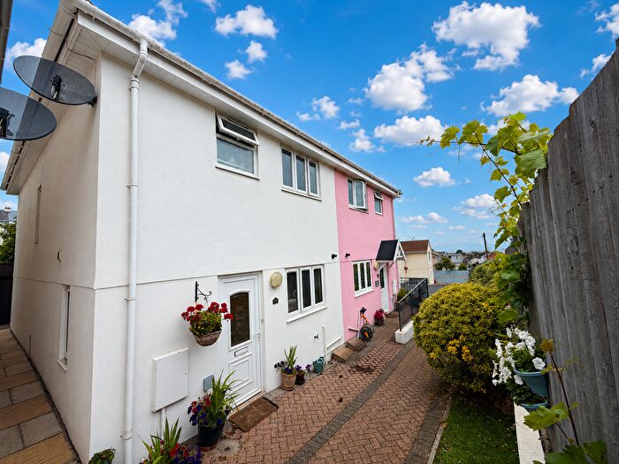 3 Bedroom Semi Detached House To Rent In York Road, Paignton, TQ4