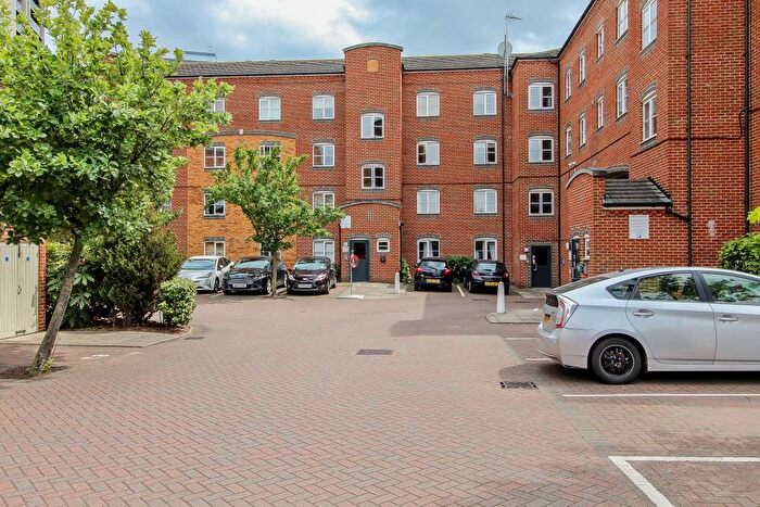 2 Bedroom Flat To Rent In Otter Close, London, E15