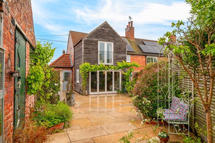 4 Bedroom Semi-Detached House For Sale In Brewery Lane, Carlton-Le-Moorland, LN5