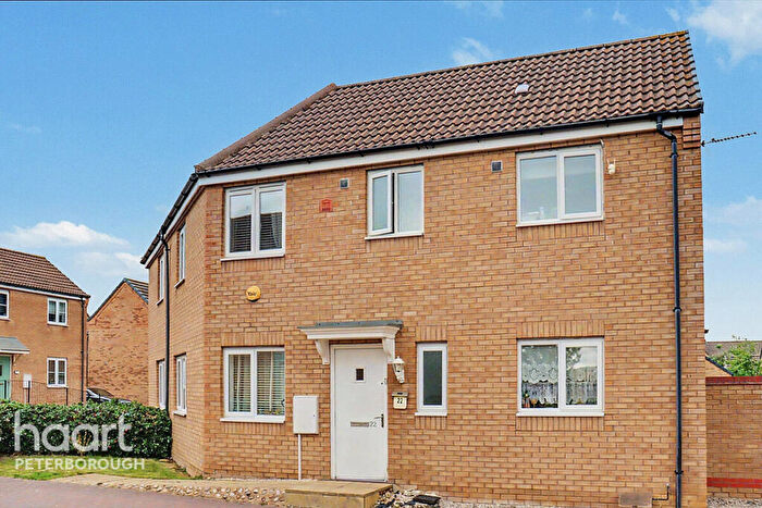 3 Bedroom Semi-Detached House For Sale In Flora Close, Cardea, PE2