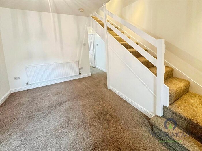 2 Bedroom Detached House To Rent In Blackberry Lane, Halesowen, West Midlands, B63
