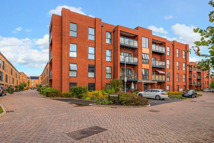 2 Bedroom Flat To Rent In Twill Way, Wallington, SM6