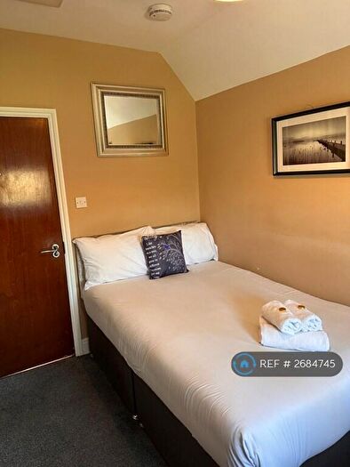 Studio To Rent In Green Lanes, London, N4