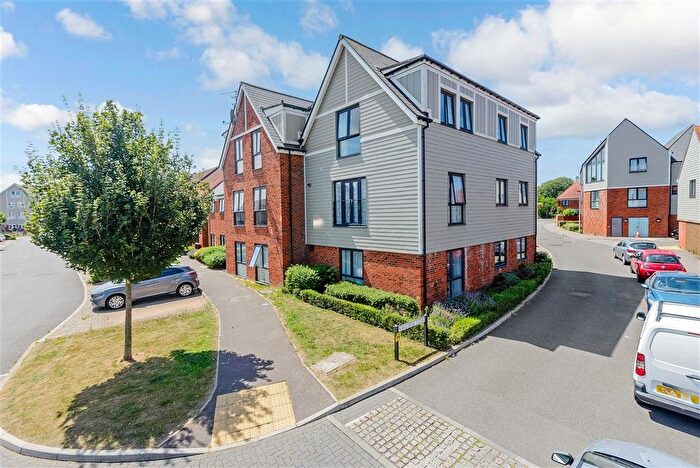 1 Bedroom Flat For Sale In Pilots View, Horsted Park, Chatham, Kent, ME4