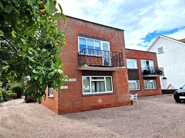 2 Bedroom Flat For Sale In Carlton Hill, Exmouth, EX8