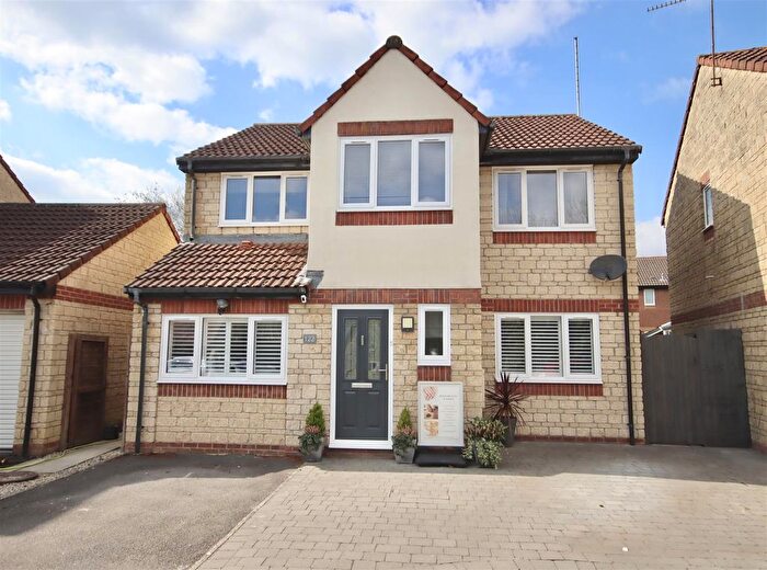5 Bedroom Detached House For Sale In Derriads Lane, Chippenham, SN14