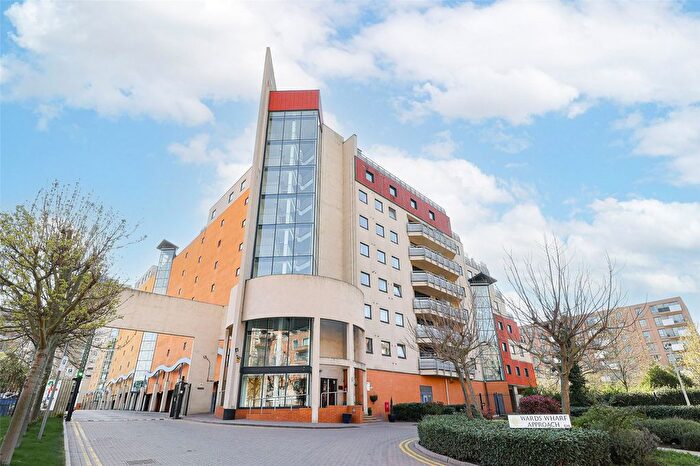 3 Bedroom Flat For Sale In Wards Wharf Approach, Pontoon Dock, E16