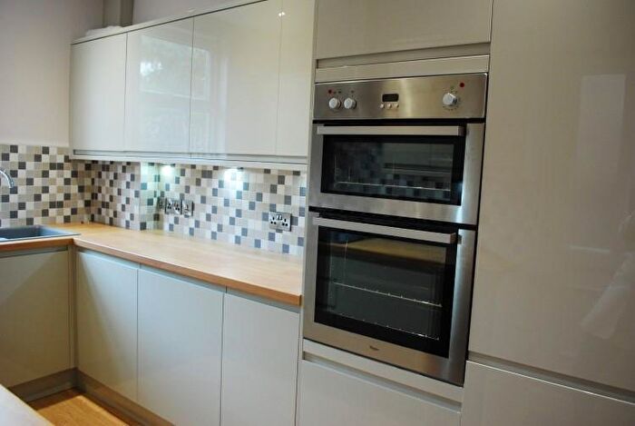 3 Bedroom Terraced House To Rent In Fulwood Road, S10