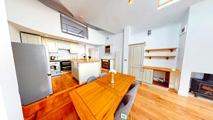 2 Bedroom Duplex To Rent In Clarence Street, Liverpool, L3