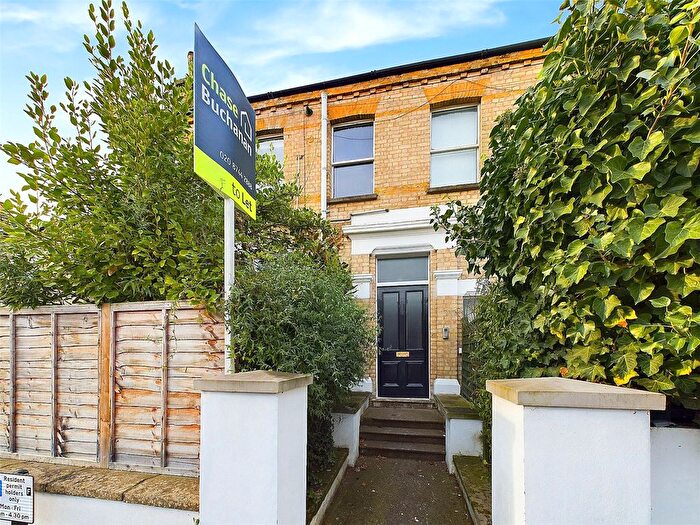 2 Bedroom Flat To Rent In Park Road, Twickenham, TW1