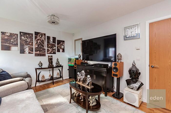 5 Bedroom Detached House For Sale In Whitby Close, Snodland, ME6