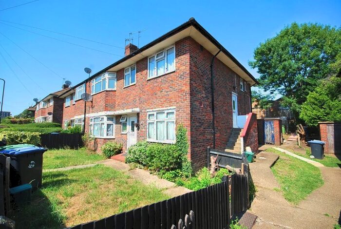 2 Bedroom Maisonette To Rent In Longley Avenue, Wembley, Middlesex, HA0