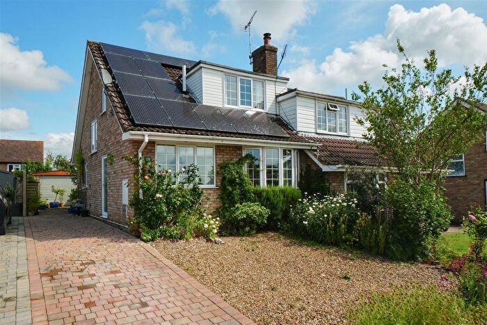 3 Bedroom Semi-Detached Bungalow For Sale In The Croft, Sheriff Hutton, York, YO60