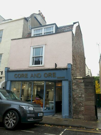 3 Bedroom Maisonette To Rent In Portland Street, Clifton, BS8