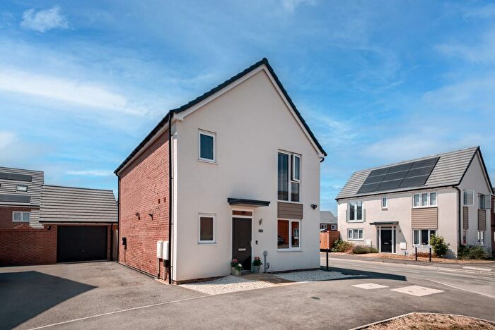 3 Bedroom Detached House For Sale In Chestnut Avenue Meon Vale, CV37